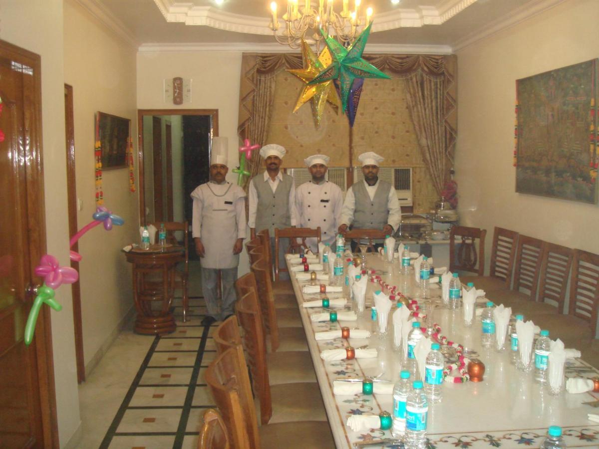 Bajaj Indian Home Stay New Delhi Eksteriør billede